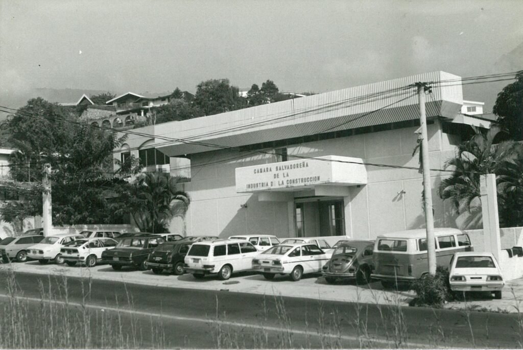 fachada antigua de casalco