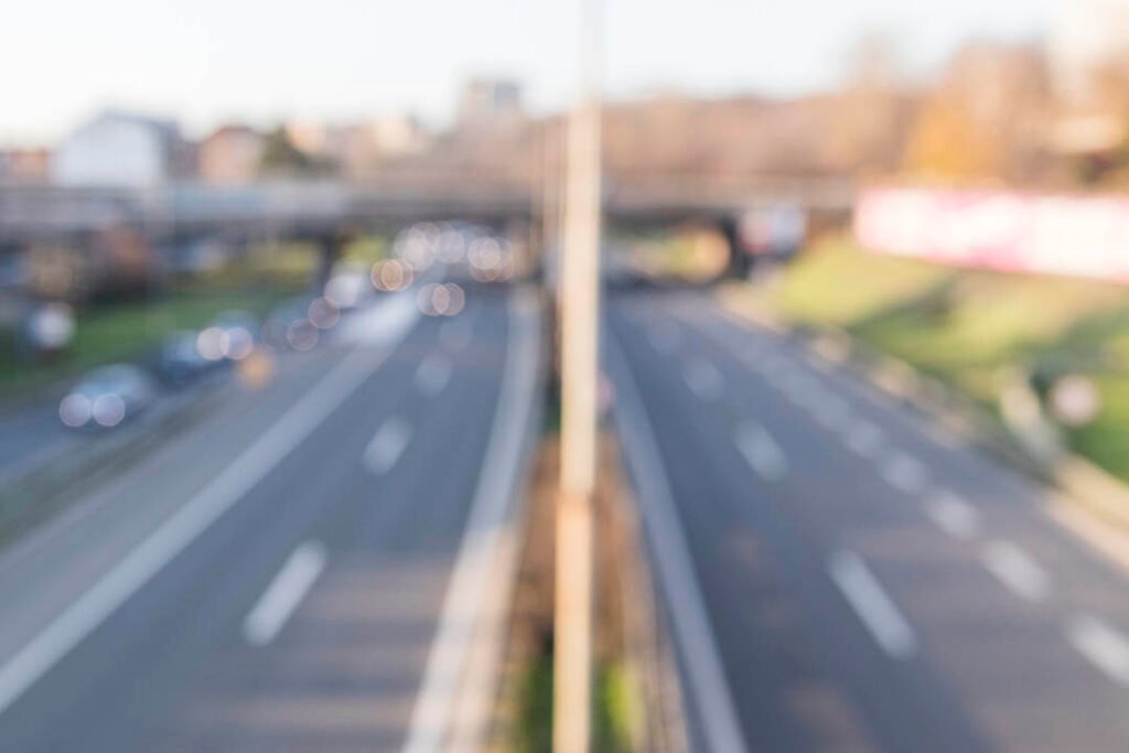 _elevated-view-blurred-city-road