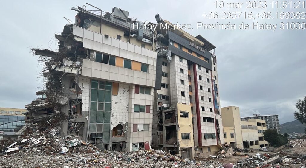 Figura 1_Hospital Academia Antioquia, posterior a sismo