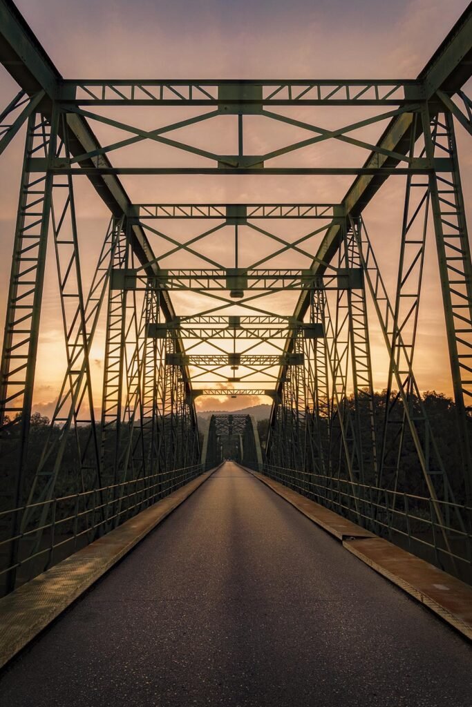 _beautiful-vertical-shot-bridge-sunset