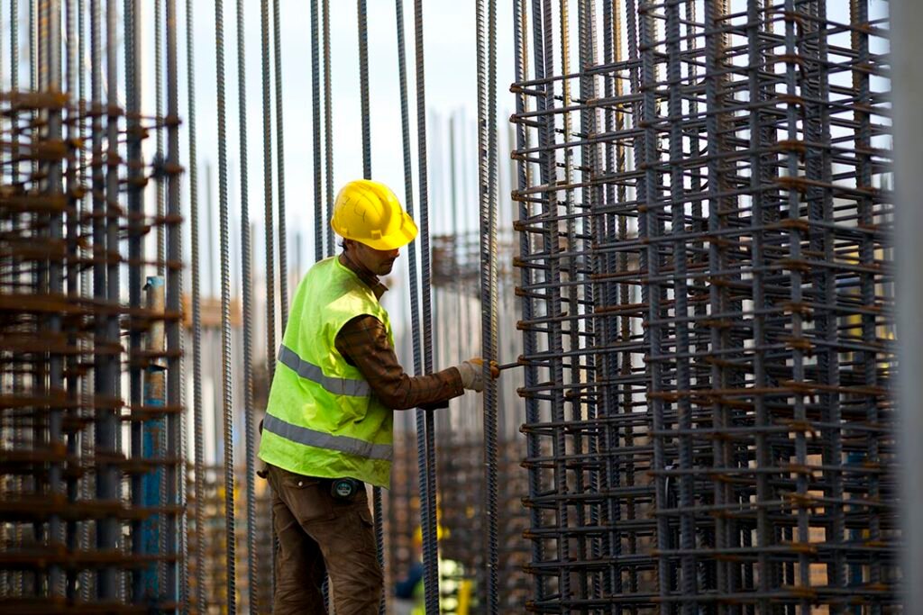 _working-hard-building-man-construction-worker