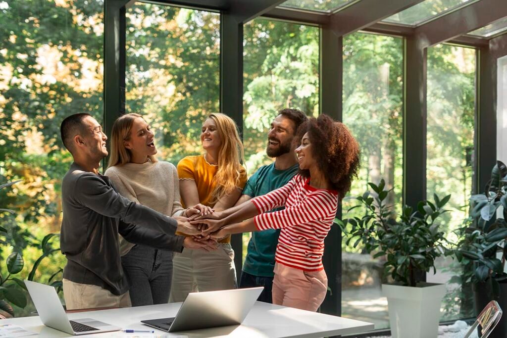 _members-labor-union-working-together